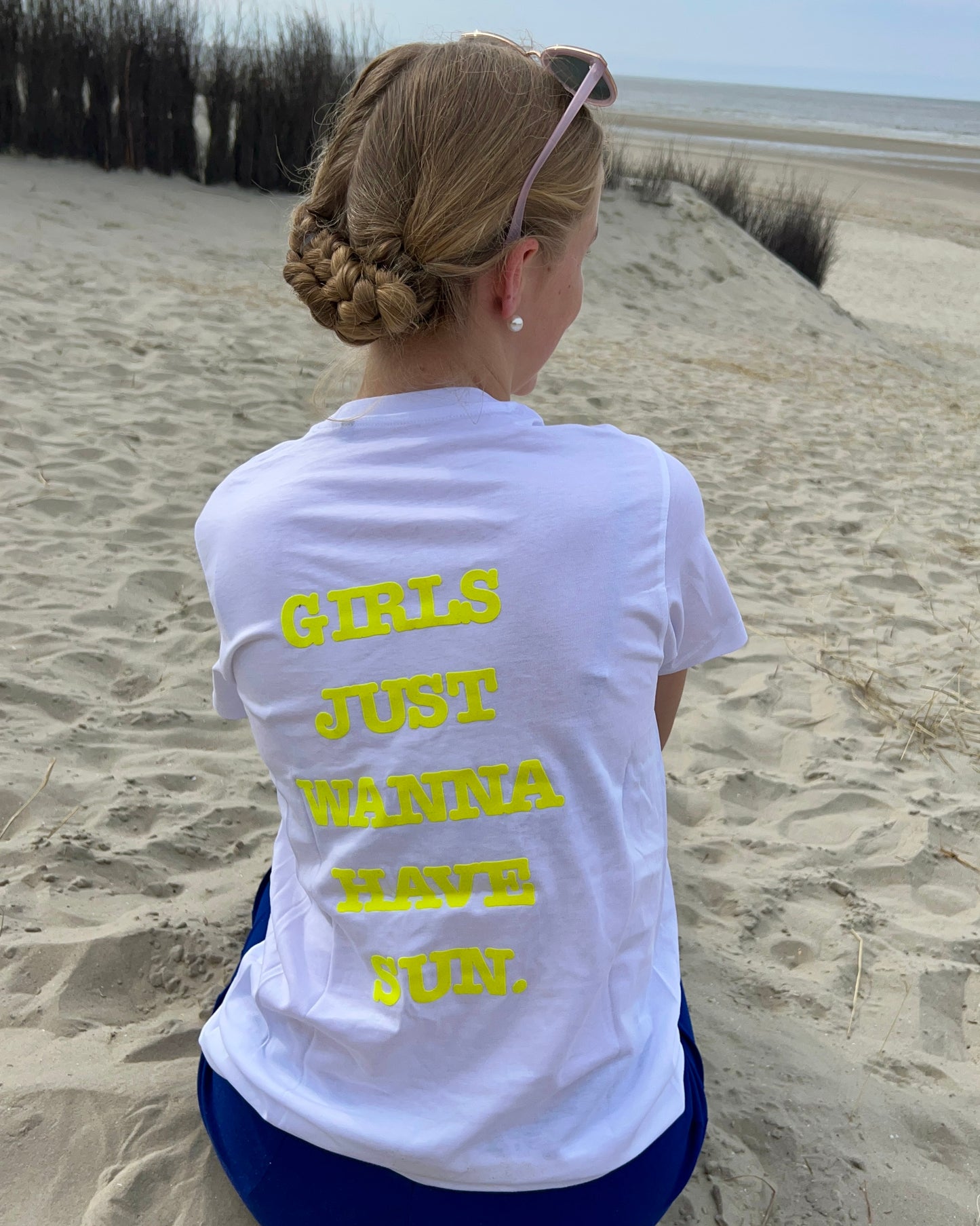 GIRLS JUST WANNA HAVE SUN.  T-shirt