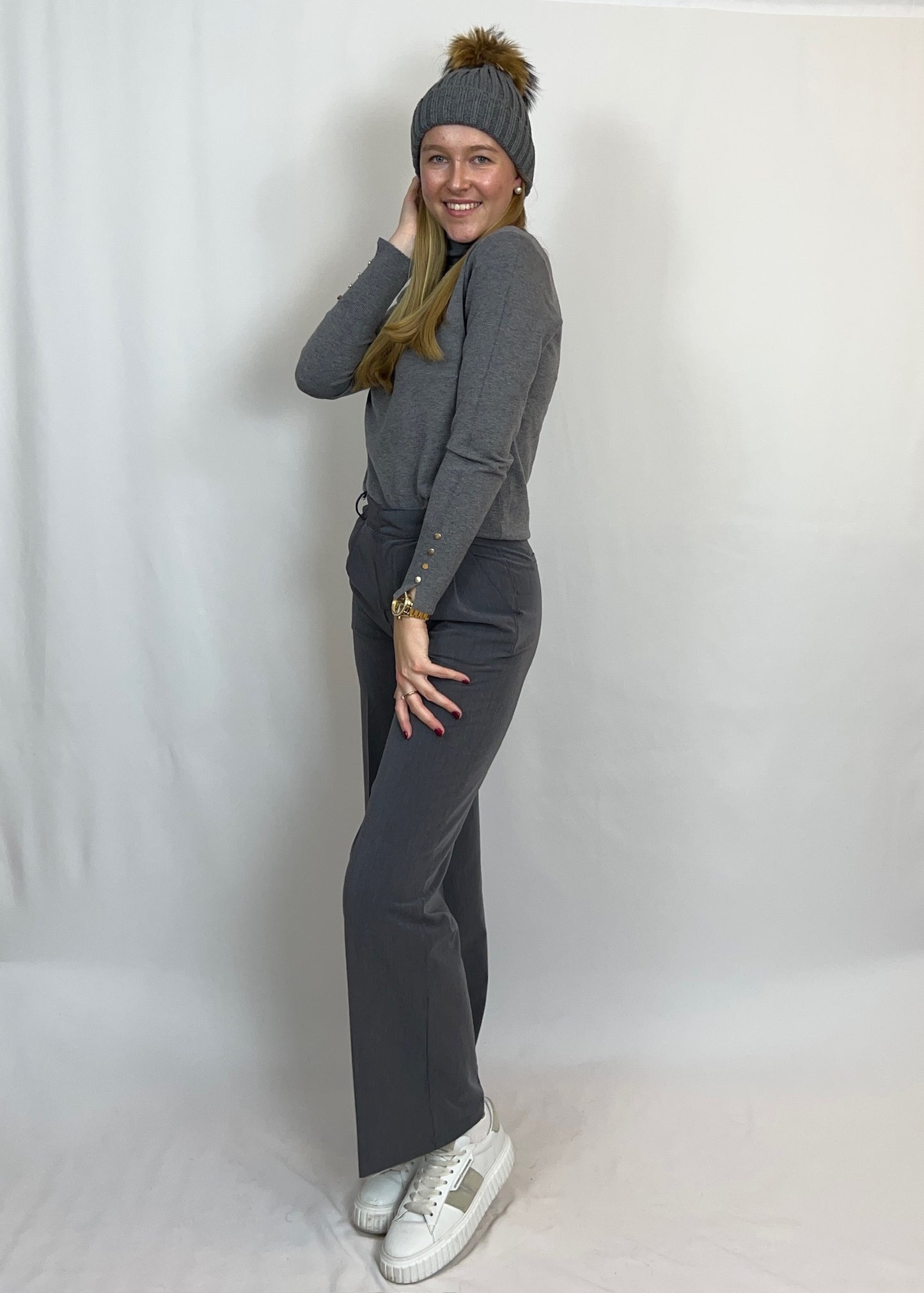 Momo - Mütze mit Fellbommel