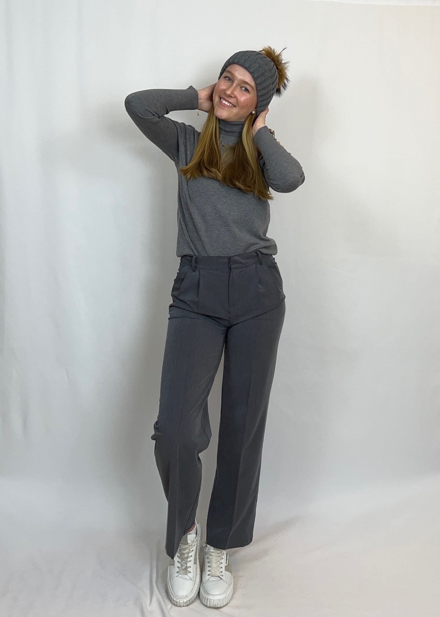 Momo - Mütze mit Fellbommel