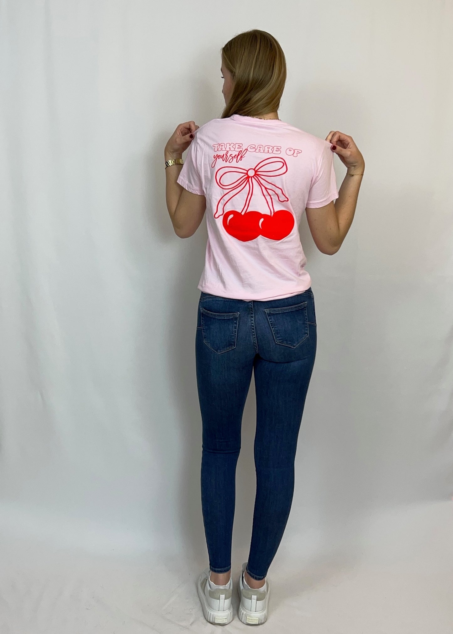 Basic T-shirt mit Cherry Druck