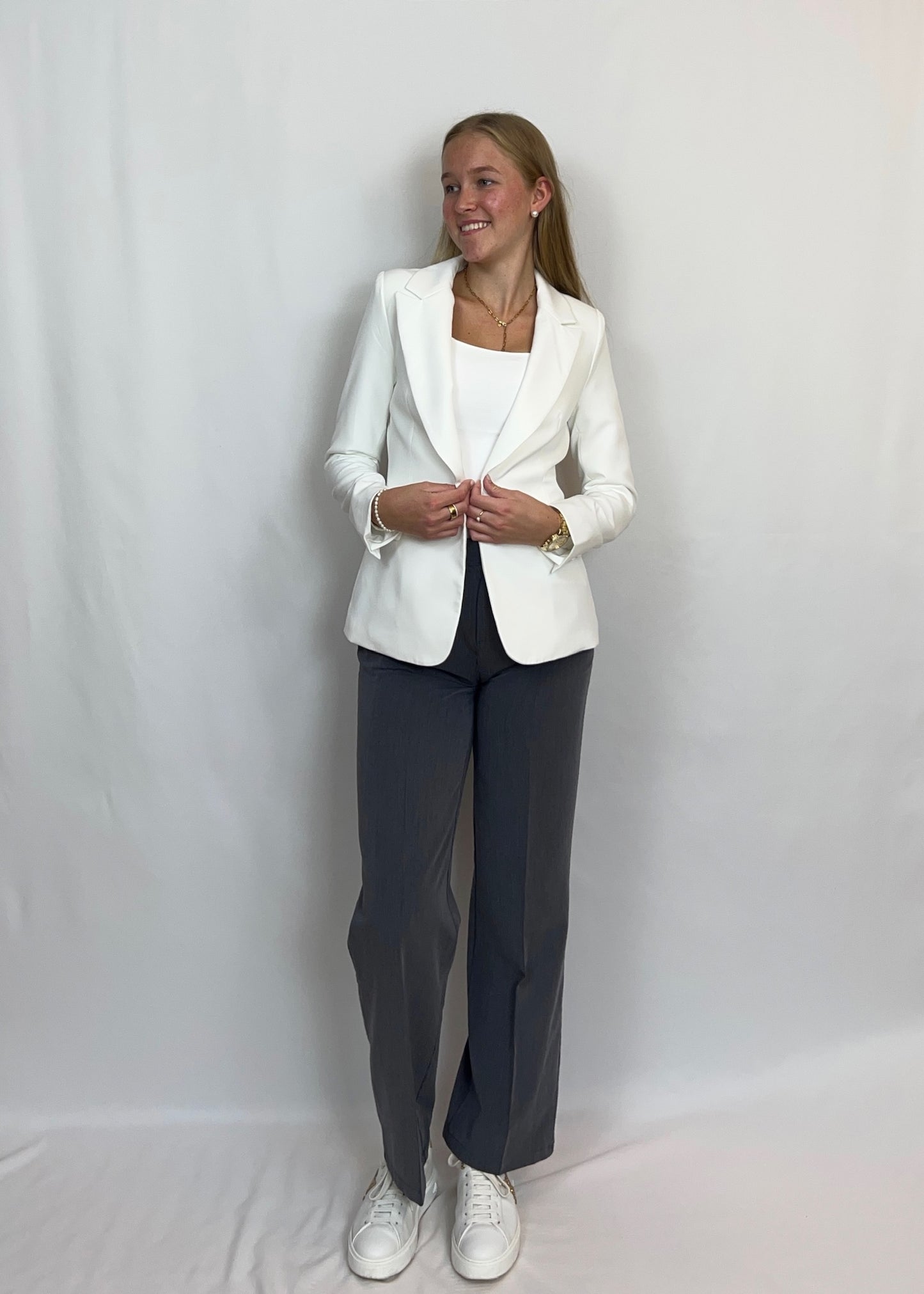 Bea - Basic Blazer