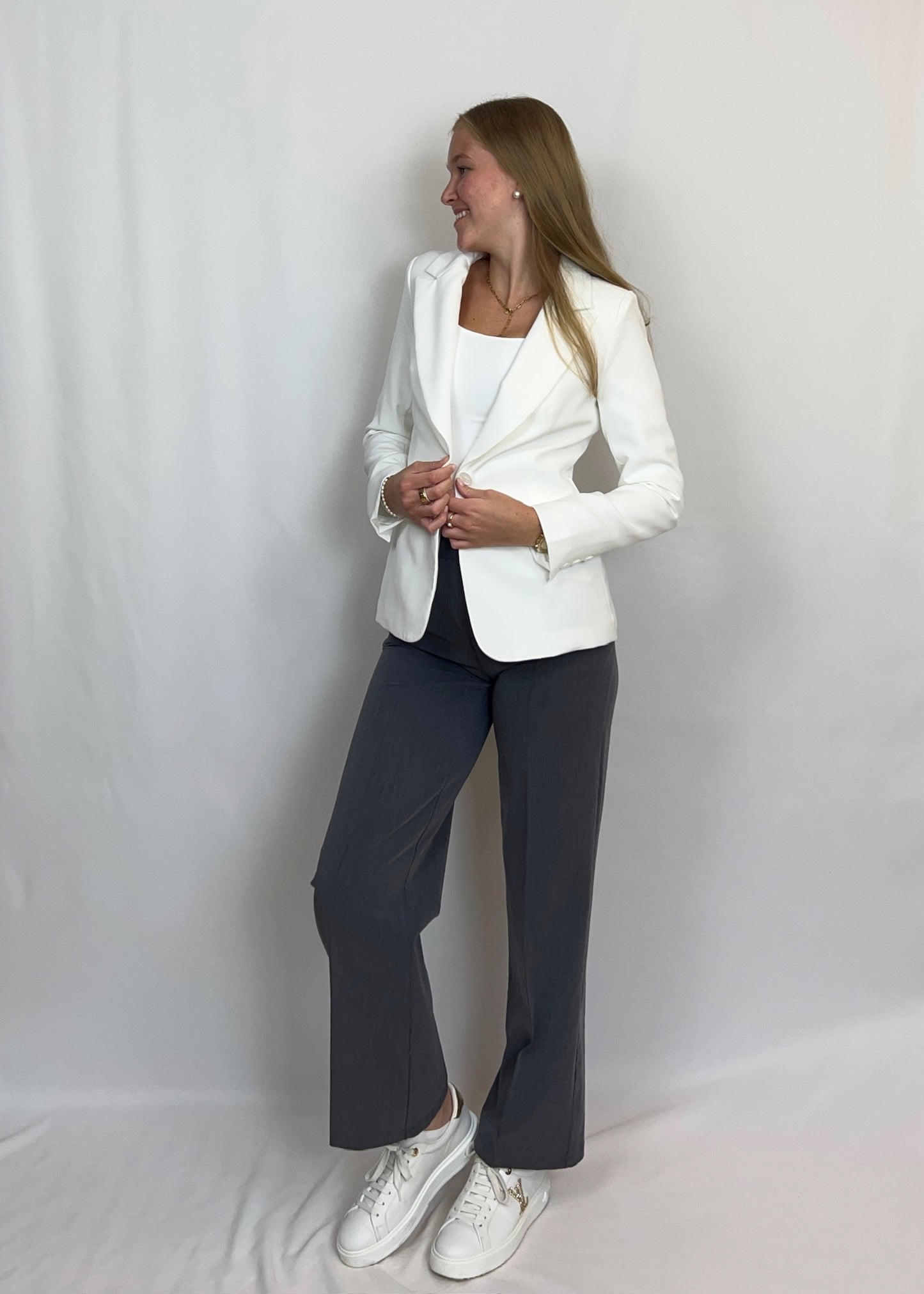 Bea - Basic Blazer