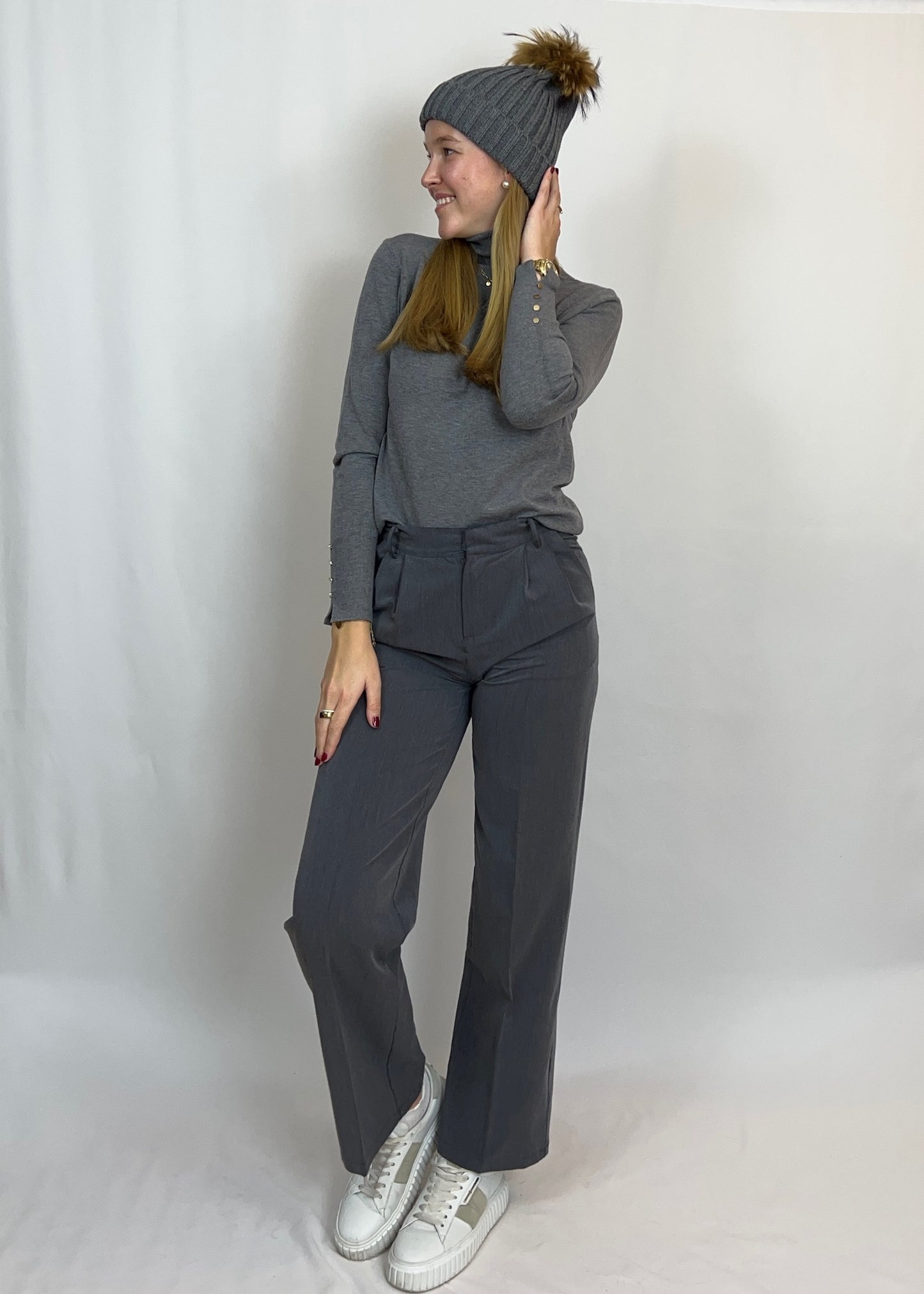 Momo - Mütze mit Fellbommel