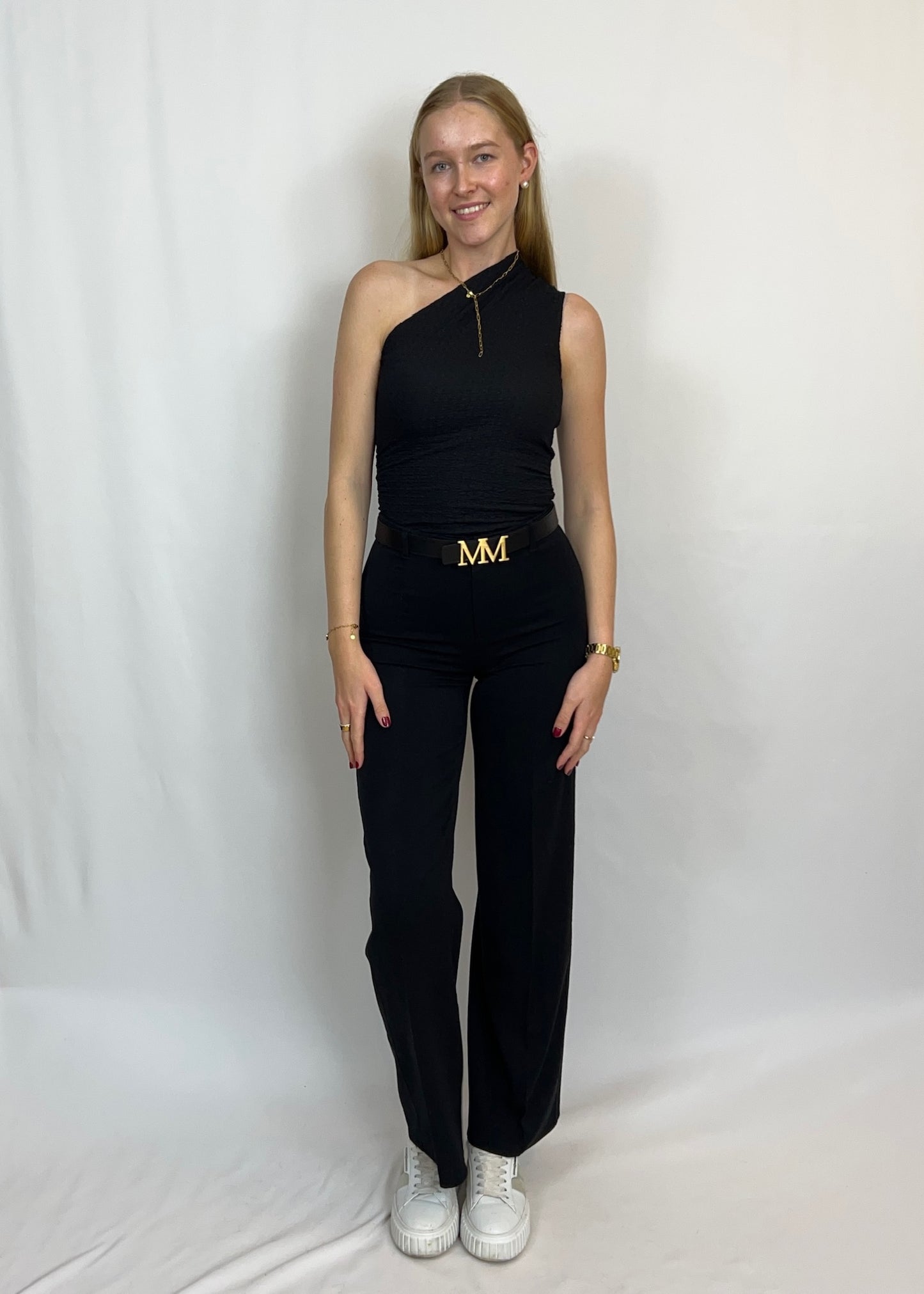 Olivia - One-Shoulder Top