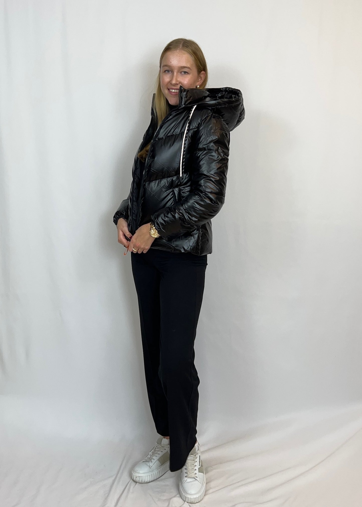 Dana - Kurze Daunenjacke