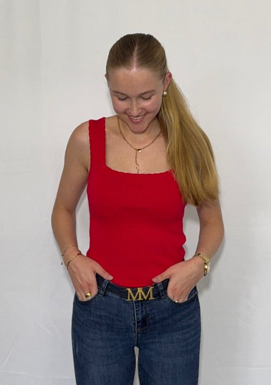 Trixi - Elegantes Top mit Wellendekolleté