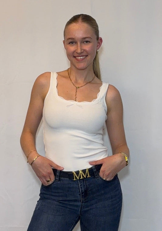 Livia - Top mit Rüsschen & Schleife