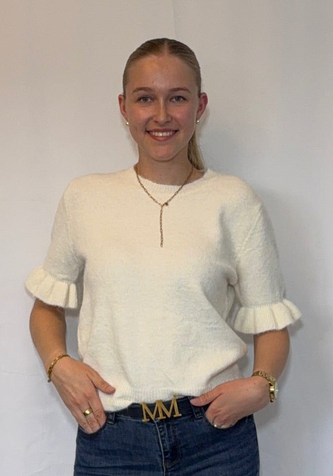 Rosalie  - weicher Strickpullover mit Rüschenärmeln