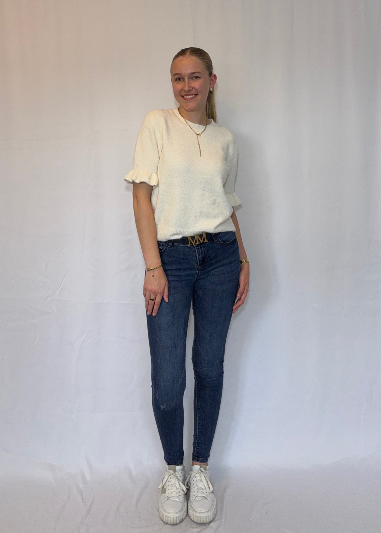 Rosalie  - weicher Strickpullover mit Rüschenärmeln