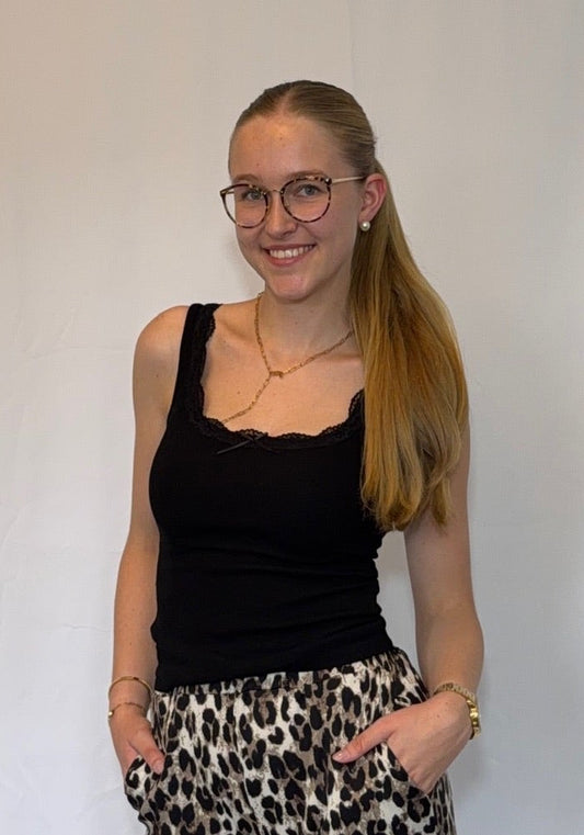 Livia - Top mit Rüsschen & Schleife